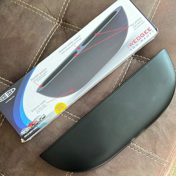 Wedgee Other - WedGee Auto Seat Storage